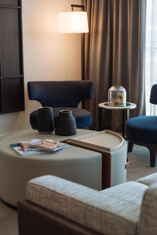One Global Resorts Green Square Sydney Kültér fotó A coffee table