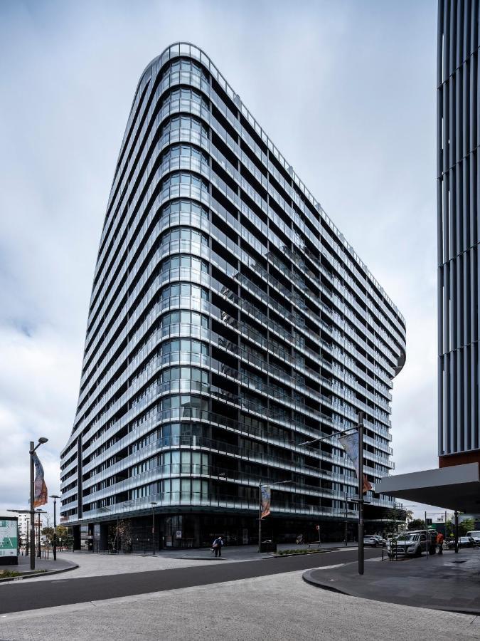 One Global Resorts Green Square Sydney Kültér fotó The building of the National Institute for Cardiovascular Afflictions